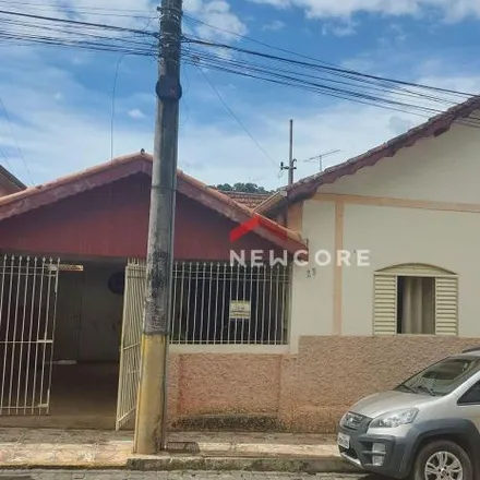Buy this 4 bed house on Rua José Pereira da Rosa in Brazópolis, Brazópolis - MG