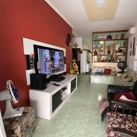 Buy this 2 bed house on Rua Joanita Xavier Braz in Itanhaém, Itanhaem - SP