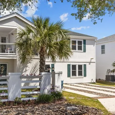 Buy this 3 bed condo on 4 Bermuda Green in Pine Knoll Shores, Carteret County