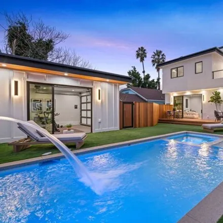 Image 2 - 748 North Ogden Drive, Los Angeles, CA 90046, USA - House for sale