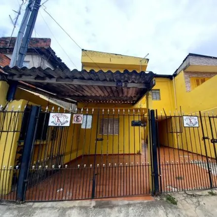 Buy this 4 bed house on Rua Caldas Novas in Vila Barros, Guarulhos - SP