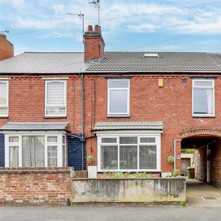 Rent this 3 bed townhouse on 53 Edginton Street in Nottingham, NG3 3EB