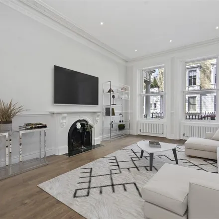 Rent this 2 bed apartment on Collingham College in 23 Collingham Gardens, London