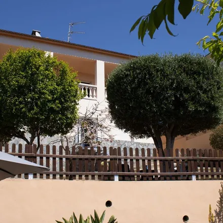 Image 6 - Passatge de les Quintanes, 3, 08811 Canyelles, Spain - Apartment for rent