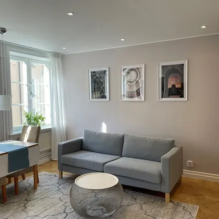 Rent this 2 bed apartment on Hantverkargatan in 112 39 Stockholm, Sweden