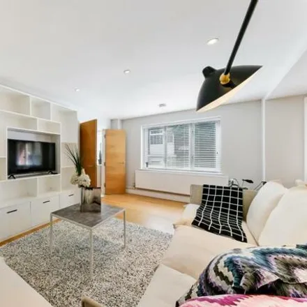 Image 4 - Warren Mews, London, W1T 6AN, United Kingdom - Townhouse for rent
