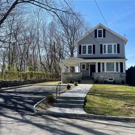 Rent this 3 bed house on 50 Water Street in Waverly, Eastchester