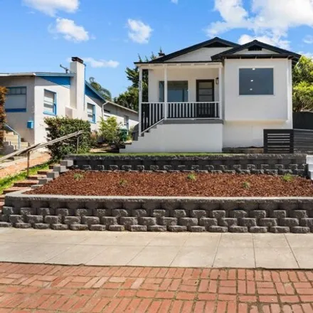 Buy this 2 bed house on 3542 Poe Street in San Diego, CA 92106