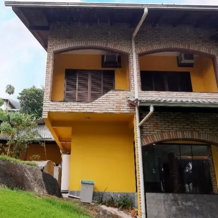 Buy this 5 bed house on Rua Walter Marquardt 1142 in Barra do Rio Molha, Jaraguá do Sul - SC