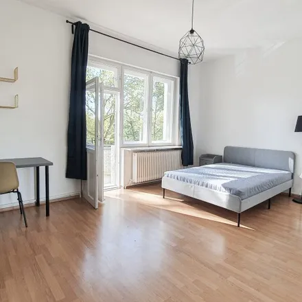 Rent this 3 bed room on Treseburger Ufer 44 in 12347 Berlin, Germany