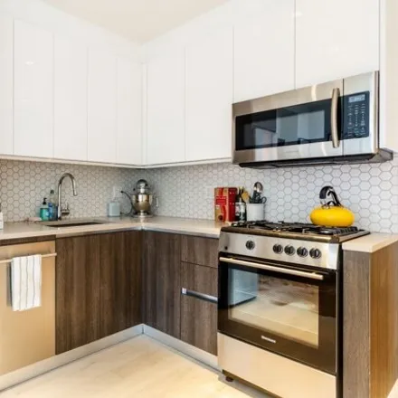 Rent this studio house on 178 North 11th Street in New York, NY 11211