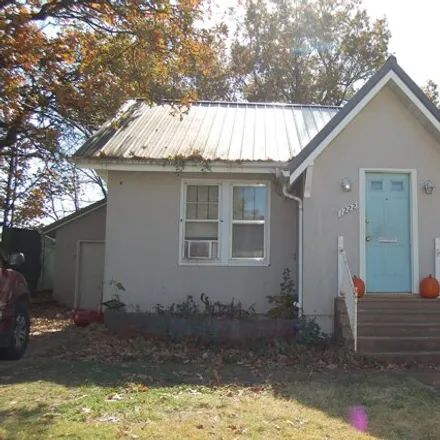 Buy this 2 bed house on 1250 Tremont Street in Poplar Bluff, MO 63901