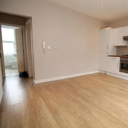 Image 3 - Sandwich Road, Bristol, BS4 3RS, United Kingdom - Apartment for rent