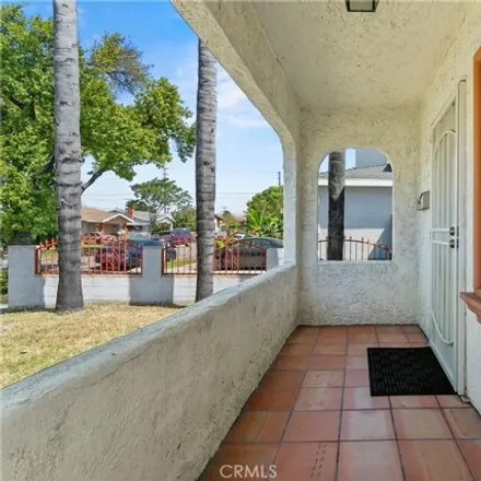 Image 2 - Tweedy Mile Business District, 9808 Bowman Avenue, South Gate, CA 90280, USA - House for sale