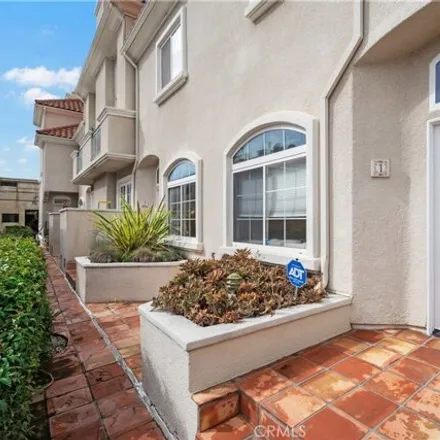 Image 6 - 1755 Armacost Avenue, Los Angeles, CA 90025, USA - Townhouse for sale