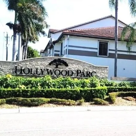 Buy this 1 bed condo on South Luna Court in Hollywood, FL 33021