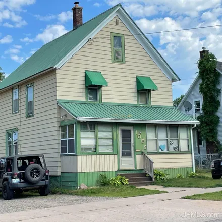 Buy this 3 bed house on 1006 North 4th Street in Marquette, MI 49855