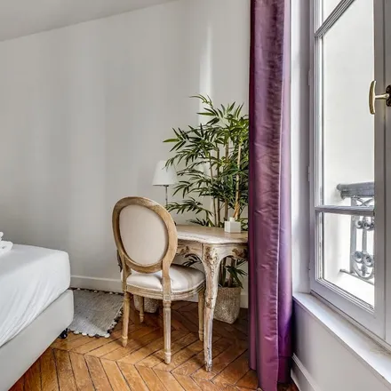 Image 8 - 36 Rue Godot de Mauroy, 75009 Paris, France - Apartment for rent
