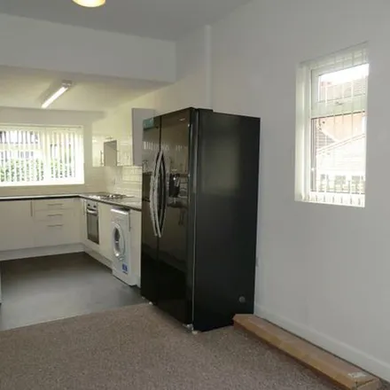 Rent this 6 bed apartment on 43 Welland Road in Coventry, CV1 2DQ