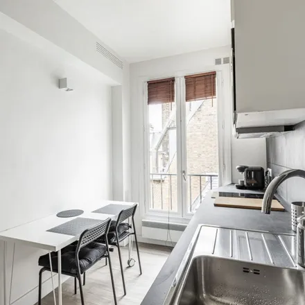 Image 3 - 37 Rue Pergolèse, 75116 Paris, France - Apartment for rent