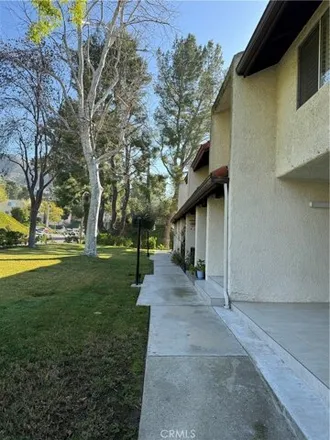 Buy this 3 bed townhouse on 9506 Via Patrica in Los Angeles, CA 91504