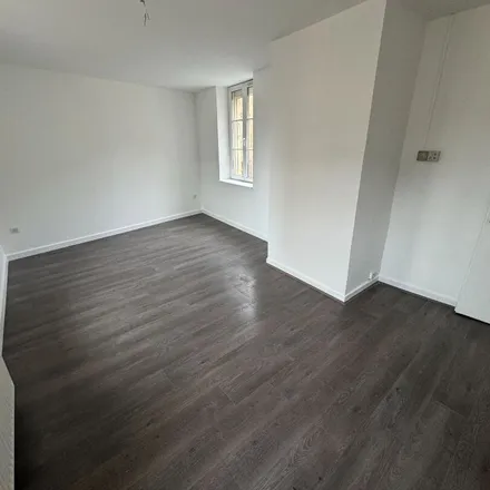 Image 4 - 11 Rue des Trois Évêchés, 57000 Metz, France - Apartment for rent