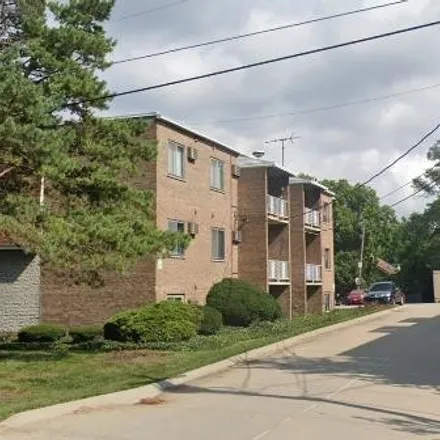Buy this 2 bed condo on 3632 Westwood Northern Boulevard in Cheviot, Hamilton County