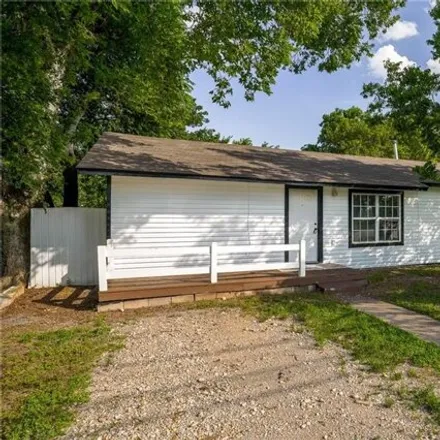 Buy this 3 bed house on 804 N Main St in Copperas Cove, Texas