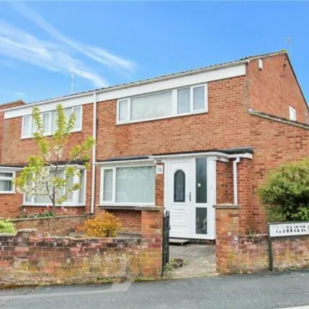 Buy this 3 bed duplex on Karslake Close in Swindon, SN3 3SX