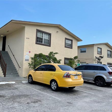 Rent this 4 bed condo on 632 Southwest 16th Avenue in Fort Lauderdale, FL 33312