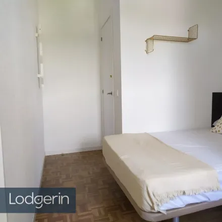 Rent this studio room on Avenida de Nuestra Señora de Fátima in 5, 28047 Madrid