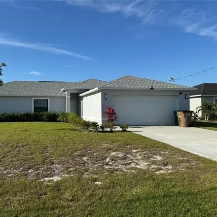 Rent this 3 bed house on 774 Southwest 31st Terrace in Cape Coral, FL 33914