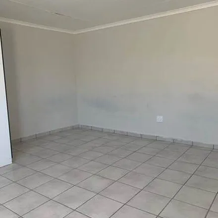 Image 3 - 7th Street, La Rochelle, Johannesburg, 2001, South Africa - Apartment for rent