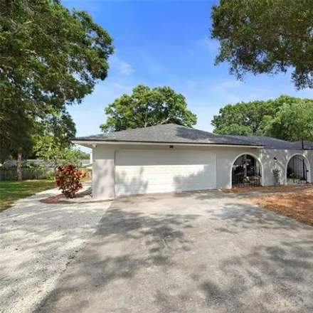 Buy this 4 bed house on 2 Oakwood Court in Palm Harbor, FL 34683