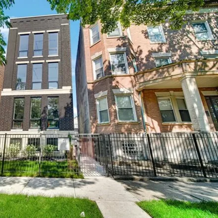 Buy this 4 bed condo on 6523 South Minerva Avenue in Chicago, IL 60637