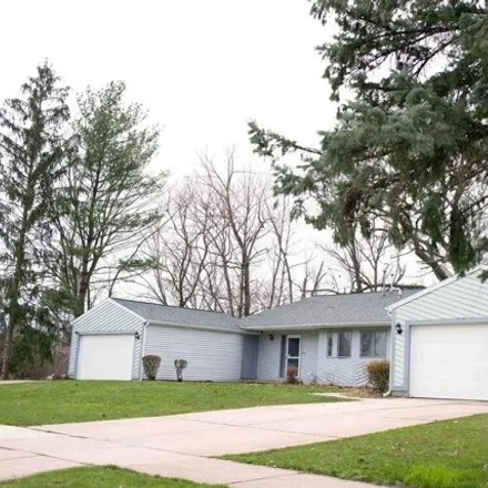Image 3 - 2299 Mapleview Street Southeast, Kentwood, MI 49508, USA - House for sale