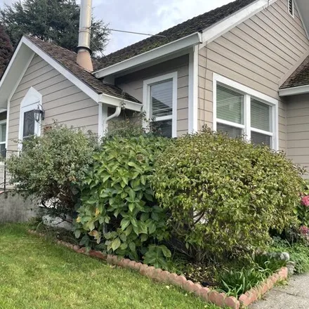 Buy this 3 bed house on Ogle Avenue in Rio Dell, Humboldt County