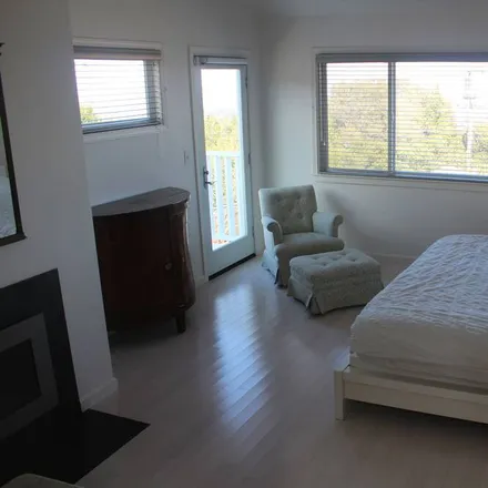 Rent this 4 bed house on San Diego in CA, 92105