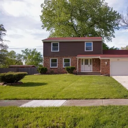 Buy this 3 bed house on 2229 Fiesta Drive in Will County, IL 60432