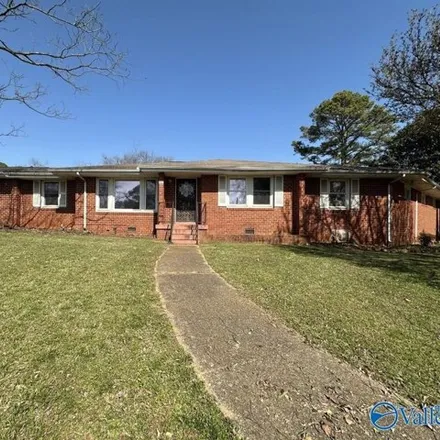 Buy this 4 bed house on 4121 Force Drive Northwest in Lakewood, Huntsville