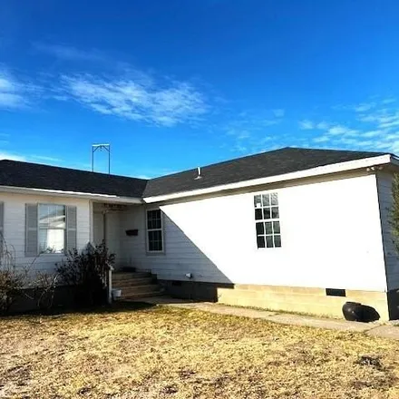 Rent this 5 bed house on 2580 Bob White in Pecos County, TX 79735
