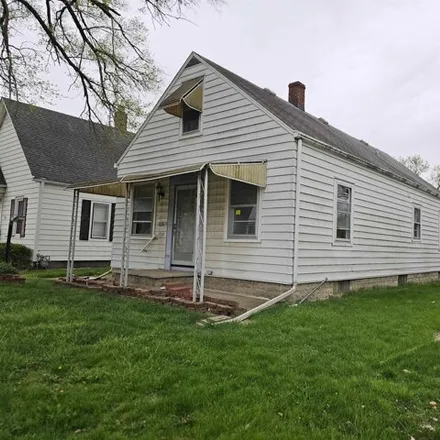 Buy this 3 bed house on 1629 North 8th Street in Springfield, IL 62702