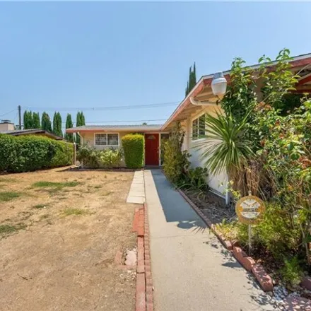 Image 2 - 6564 Kelvin Ave, Winnetka, California, 91306 - House for sale