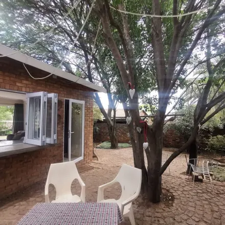 Rent this 4 bed apartment on unnamed road in Garsfontein, Gauteng
