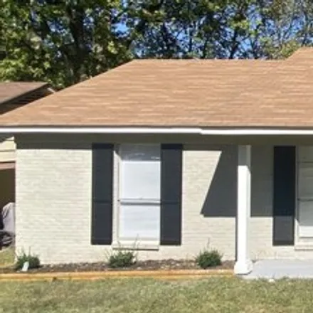 Buy this 3 bed house on 2824 Dalewood Avenue in Memphis, TN 38127
