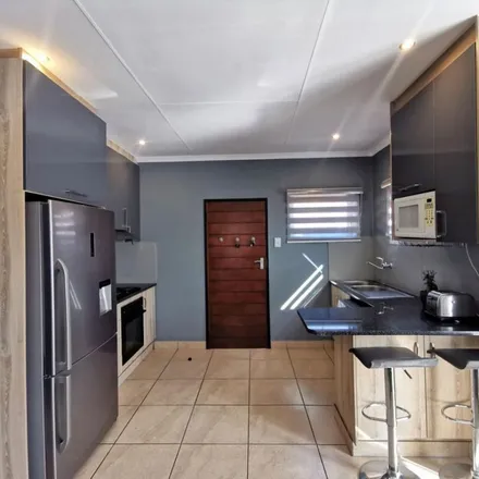 Rent this 3 bed apartment on 6th Avenue in Ekurhuleni Ward 37, Alberton