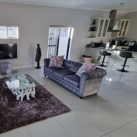 Rent this 3 bed house on Somerset West in City of Cape Town, South Africa