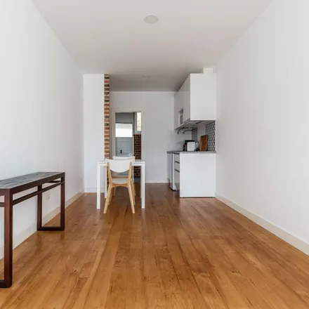Rent this 1 bed apartment on Rua da Alegria 101 in 3000-306 Coimbra, Portugal