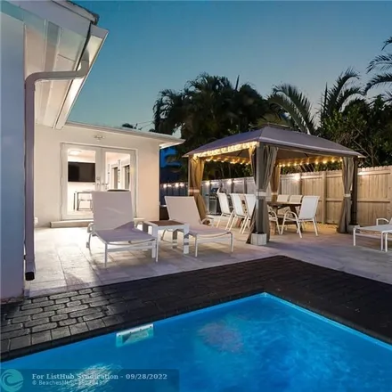 Image 1 - 1800 Northeast 27th Avenue, Country Club Isles, Pompano Beach, FL 33062, USA - House for sale