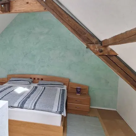 Rent this 1 bed apartment on Neef in Petersbergstraße, 56858 Neef